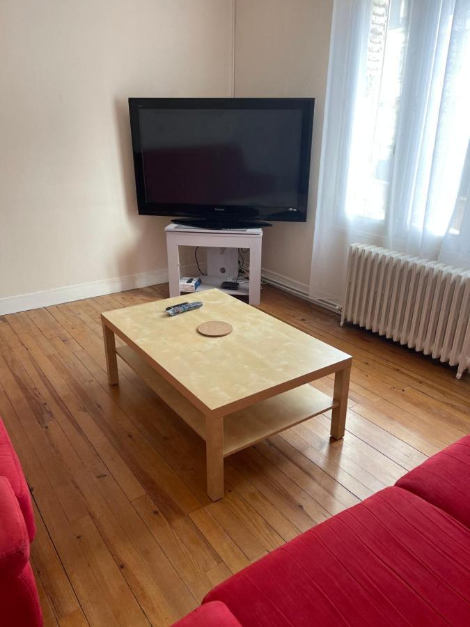 Erliz Apartment Noyon Exterior foto