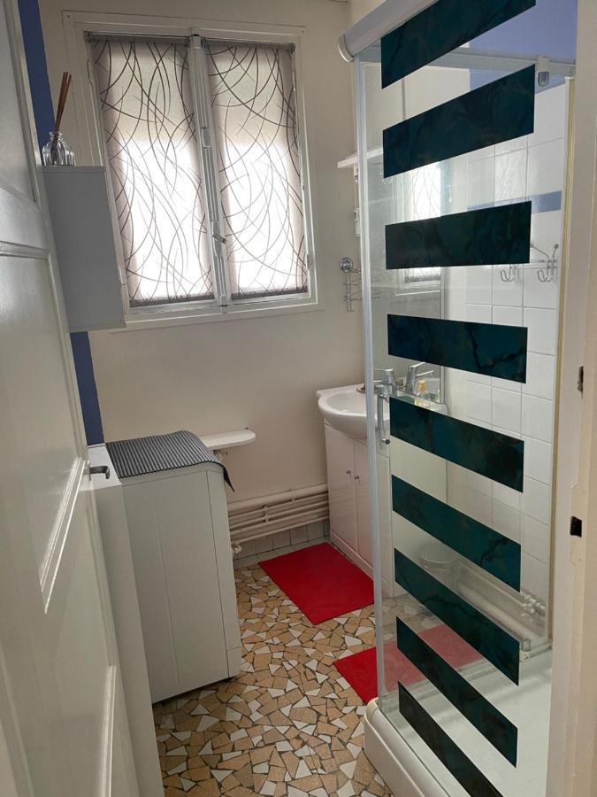 Erliz Apartment Noyon Exterior foto